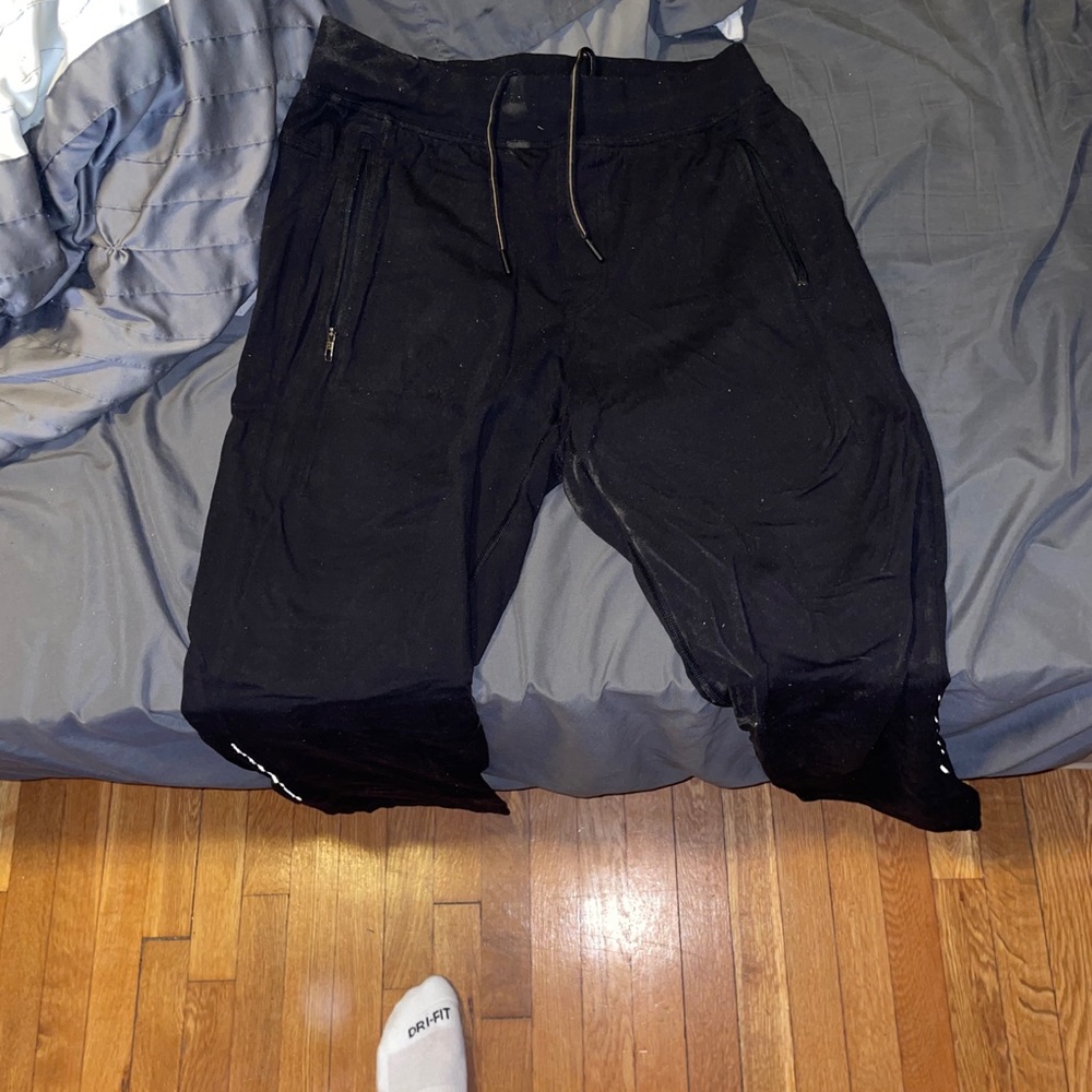 Black lulu lemon Sweatpants